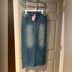 Edikted maxi jean skirt. New with tags. Size M.